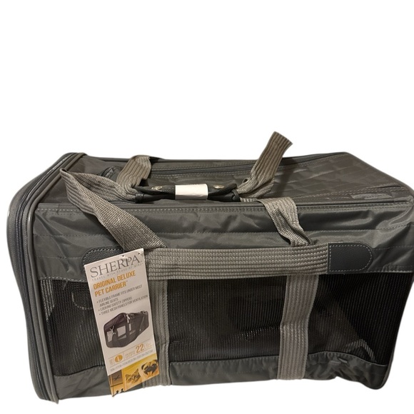 Sherpa Original Deluxe Travel Pet Carrier, Airline Approved. New with tag - Picture 3 of 10